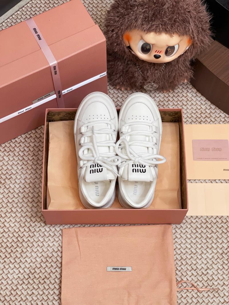 Miu Miu Sneakers SMS61306