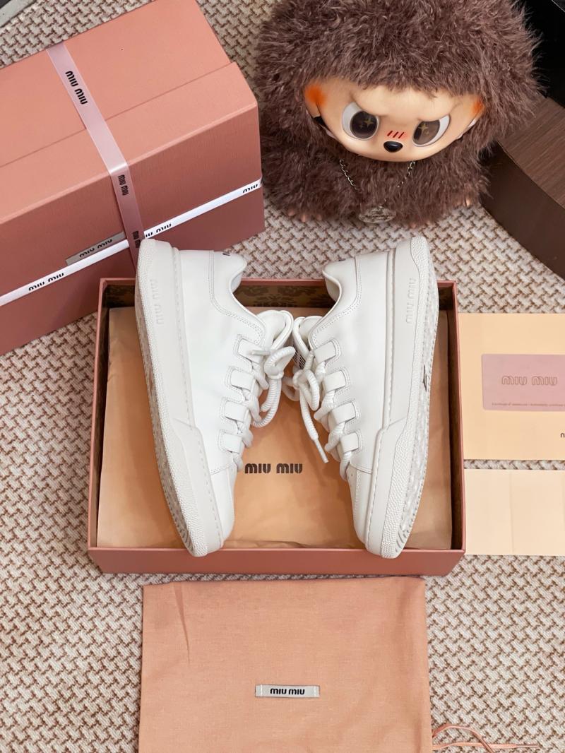 Miu Miu Sneakers SMS61306