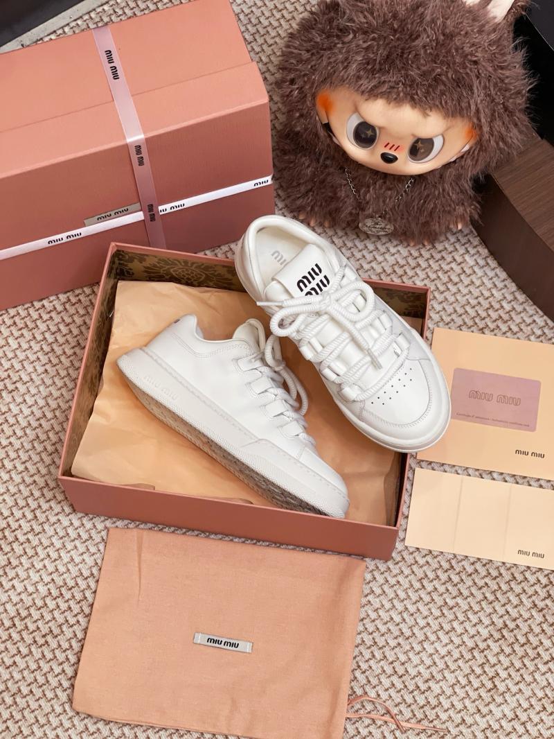 Miu Miu Sneakers SMS61306