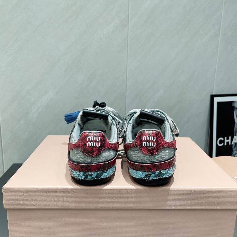 Miu Miu Sneakers SMS61409