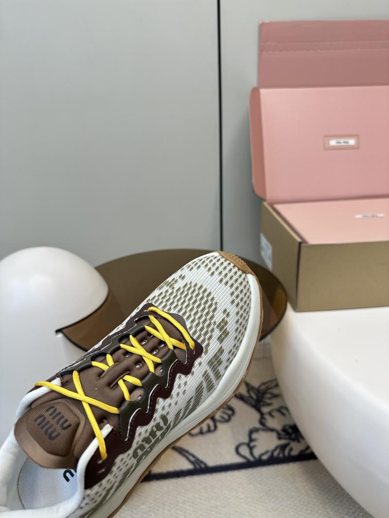 Miu Miu Unisex Sneakers SMS61103