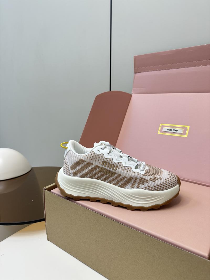 Miu Miu Unisex Sneakers SMS61104