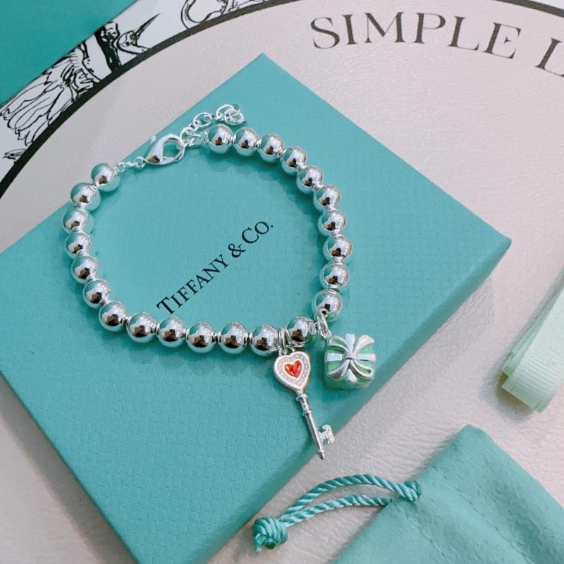 Tiffany Bracelet TB52702