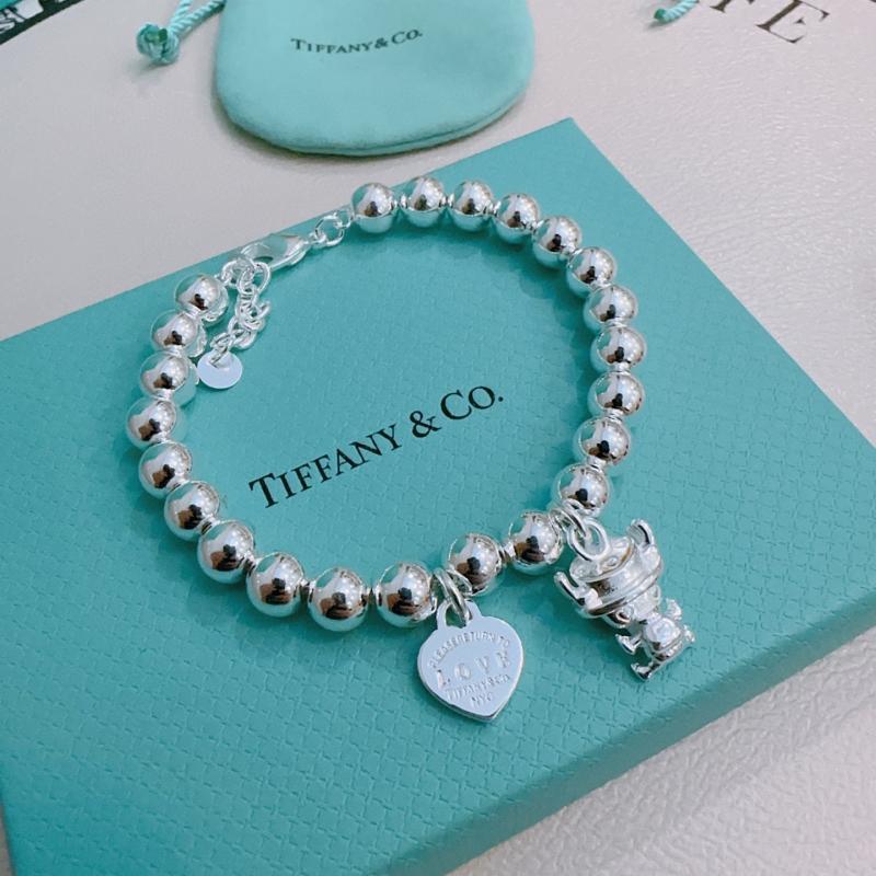 Tiffany Bracelet TB52802