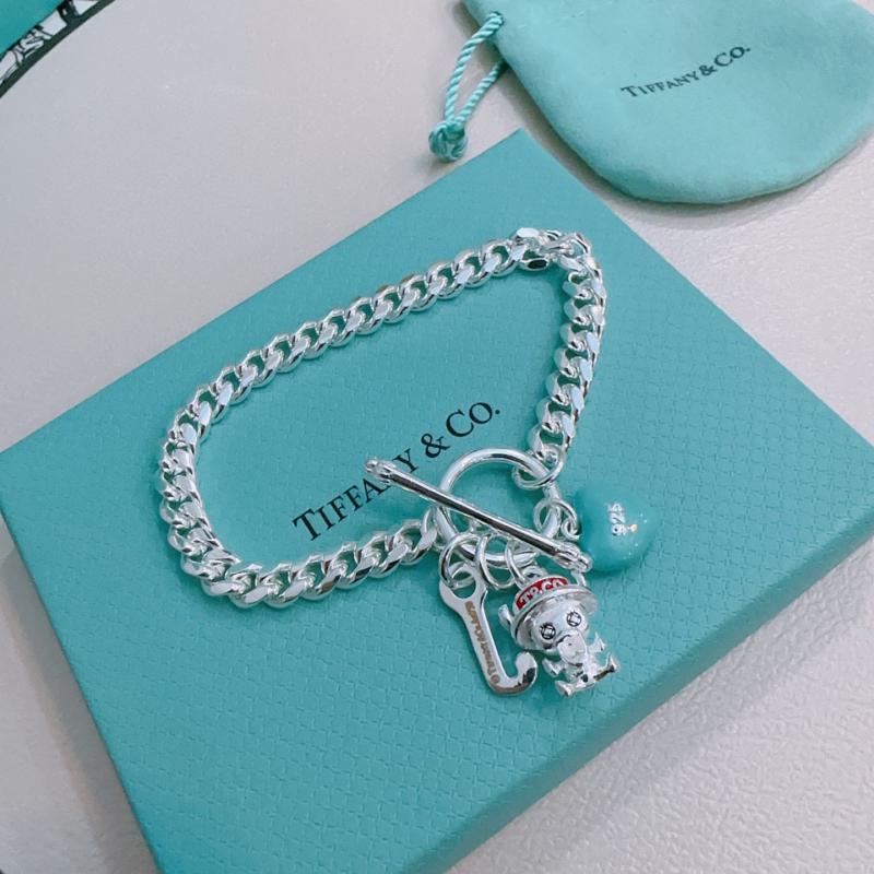 Tiffany Bracelet TB52805
