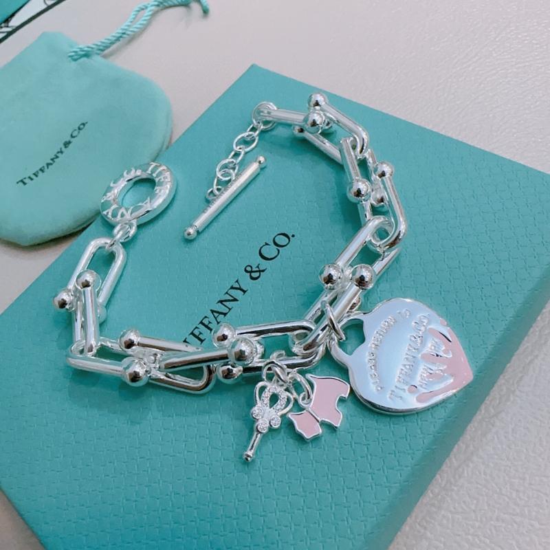 Tiffany Bracelet TB52807