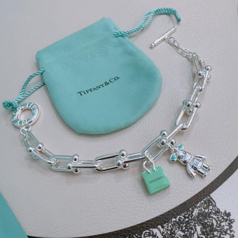 Tiffany Bracelet TB52809