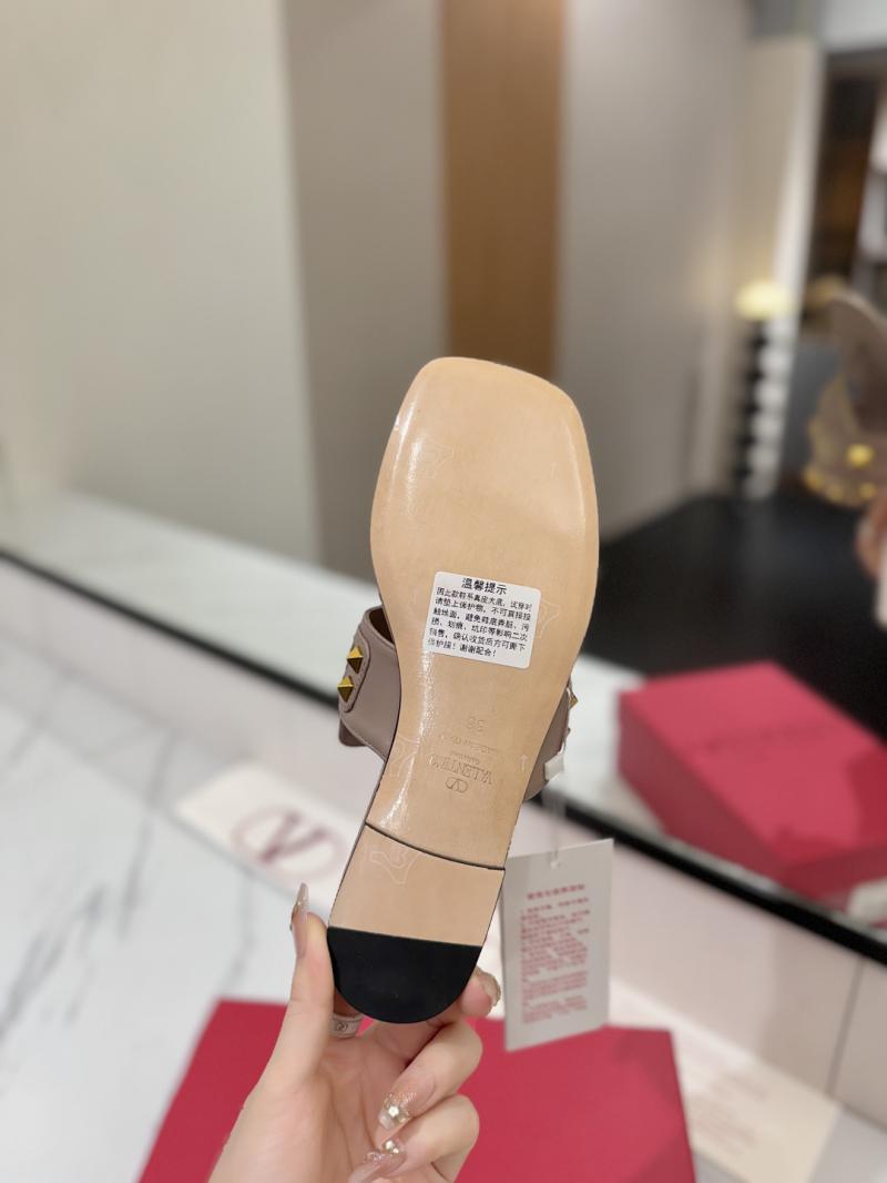 Valentino Sandals SVS616104