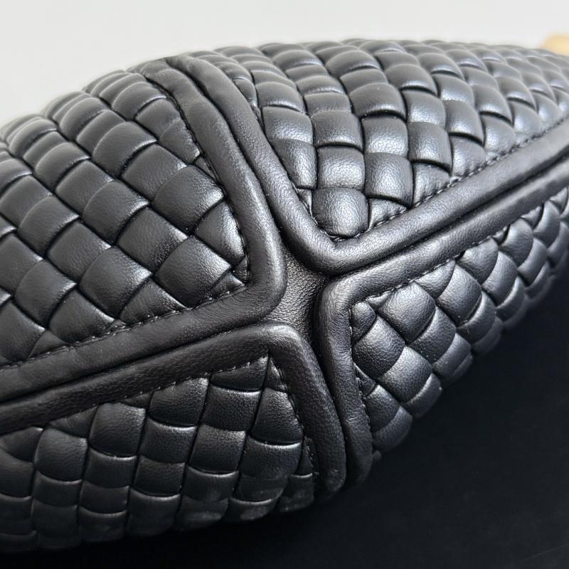 Bottega Veneta Medium Clicker Bag Black 730969