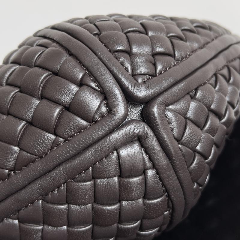 Bottega Veneta Medium Clicker Bag Fondant 730969
