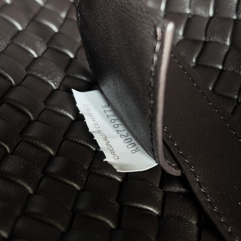 Bottega Veneta Medium Clicker Bag Fondant 730969