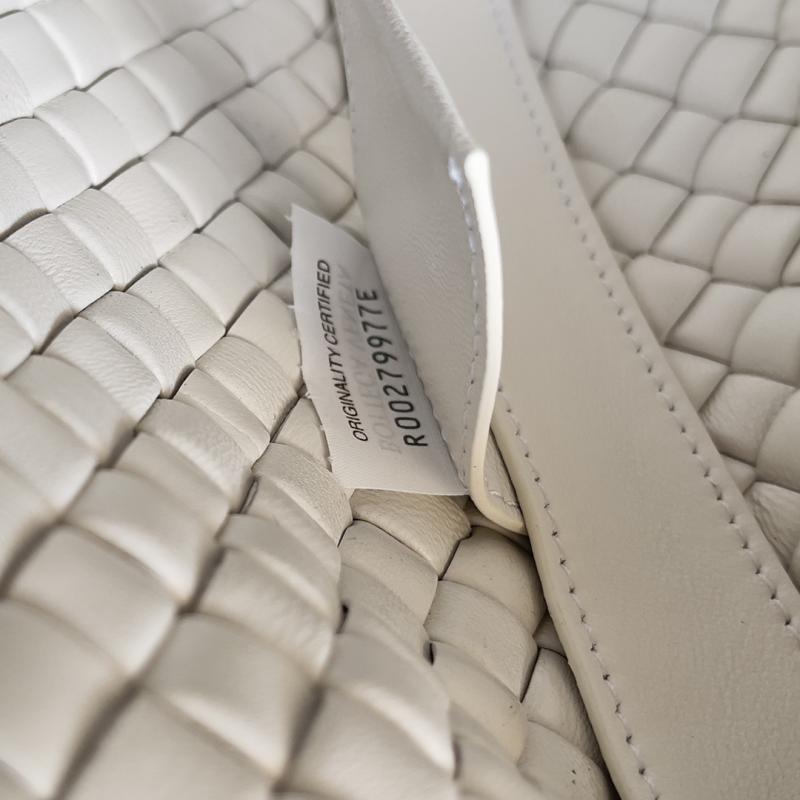 Bottega Veneta Medium Clicker Bag White 730969