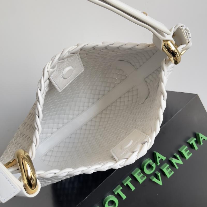 Bottega Veneta Medium Clicker Bag White 730969
