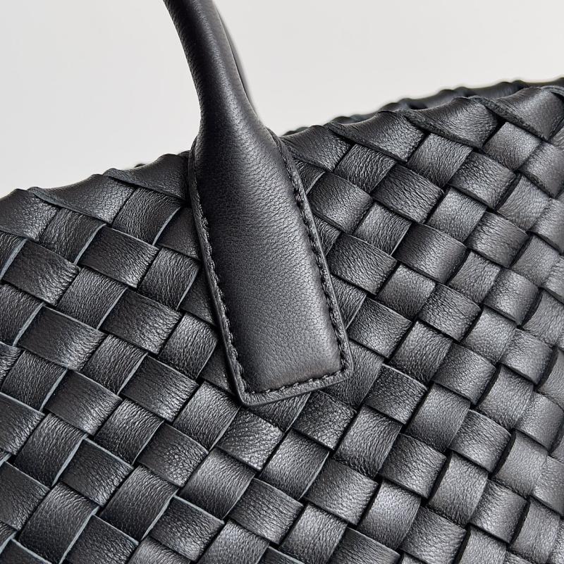 Bottega Veneta Mini Cabat Black 709464