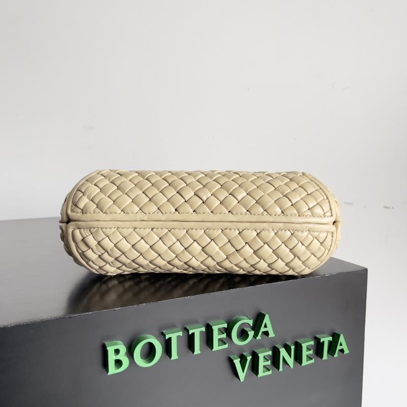 Bottega Veneta Small Clicker Bag Beige 730968