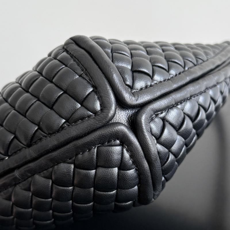 Bottega Veneta Small Clicker Bag Black 730968