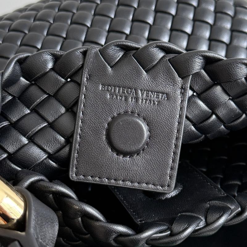 Bottega Veneta Small Clicker Bag Black 730968