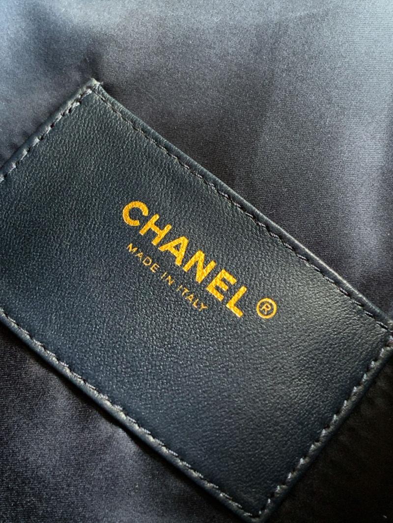 Chanel 25 Medium Handbag Blue AS5311