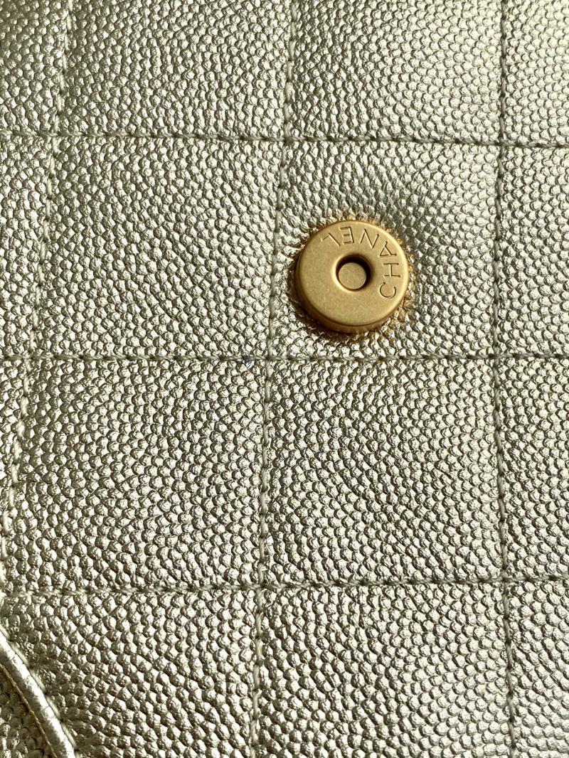 Chanel 25 Medium Handbag Light Gold AS5311