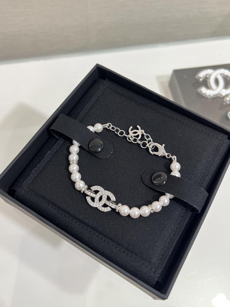 Chanel Bracelet YCB61801