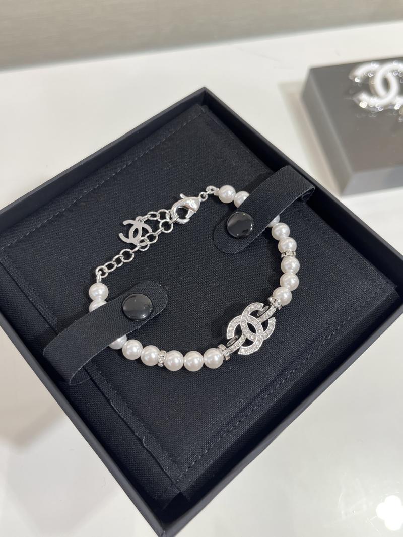 Chanel Bracelet YCB61801