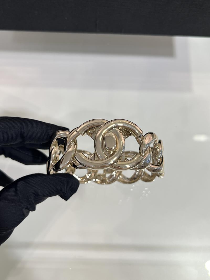 Chanel Bracelet YCB62901