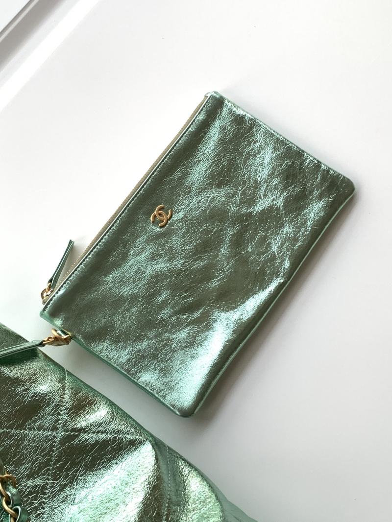 Chanel Calfskin 22 Handbag Green AS3261