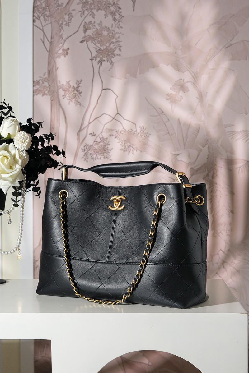 Chanel Calfskin Small Tote Black AS5634