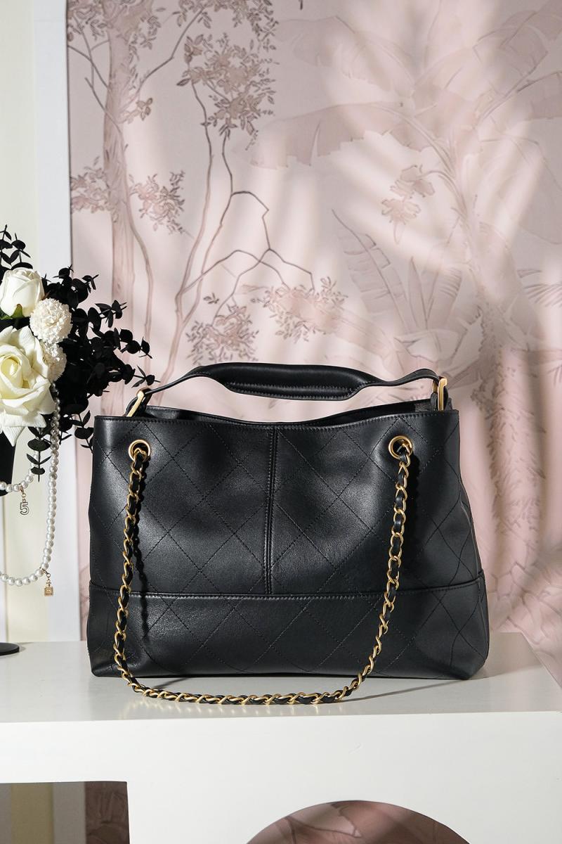 Chanel Calfskin Small Tote Black AS5634
