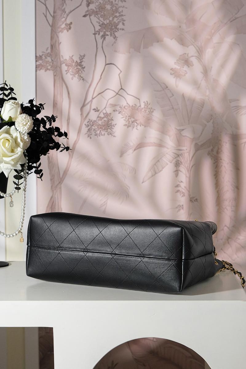 Chanel Calfskin Small Tote Black AS5634