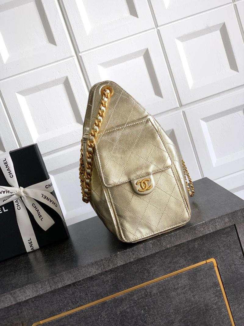 Chanel Grained Calfskin 25 Small Handbag Light Gold AS5293