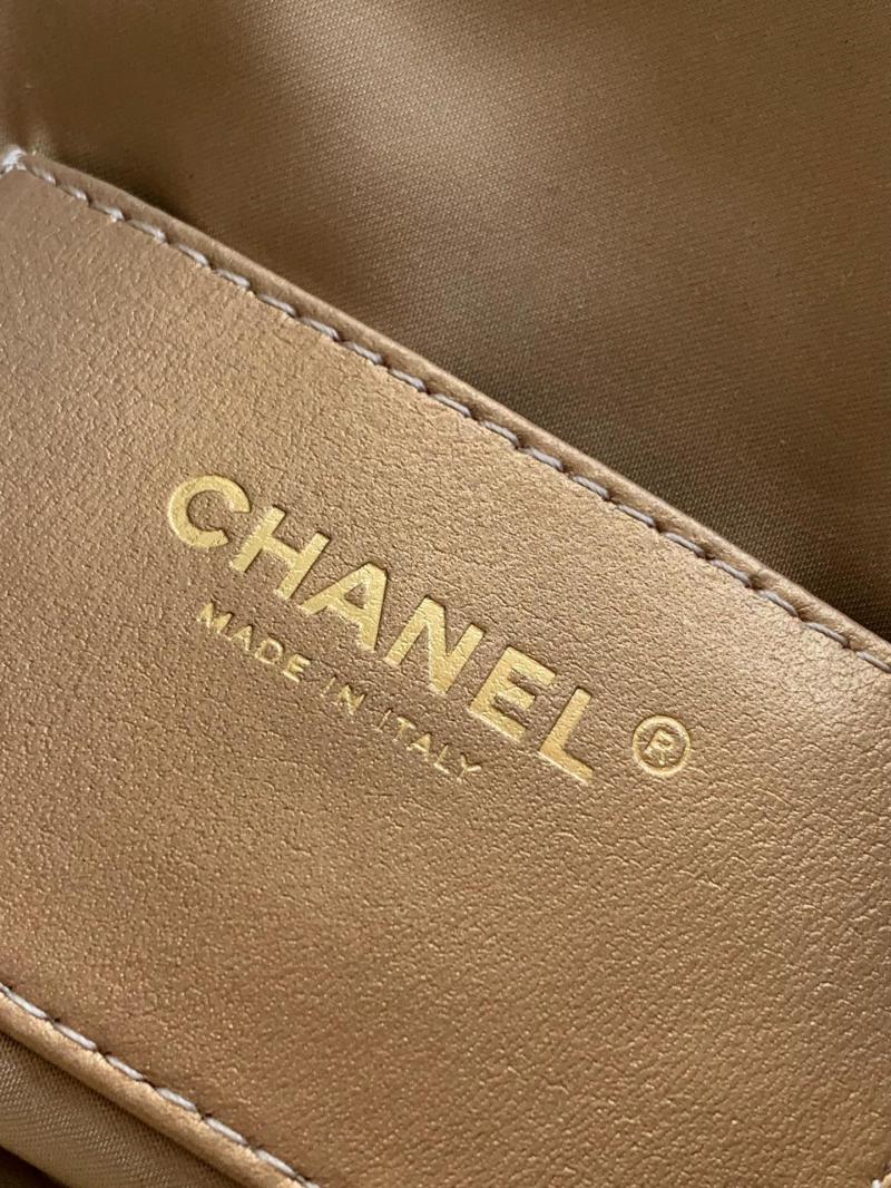 Chanel Grained Calfskin 25 Small Handbag Light Gold AS5293