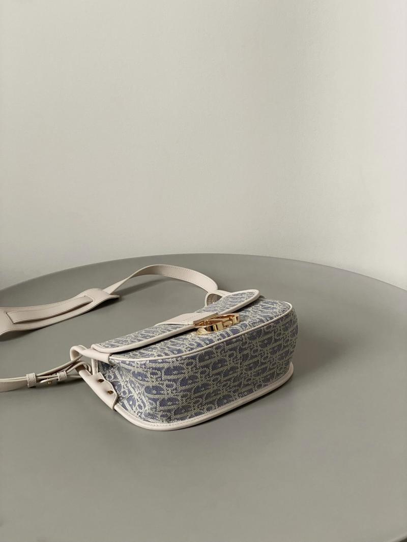 Dior Medium 30 Montaigne Satchel Bag with Raffia M9363