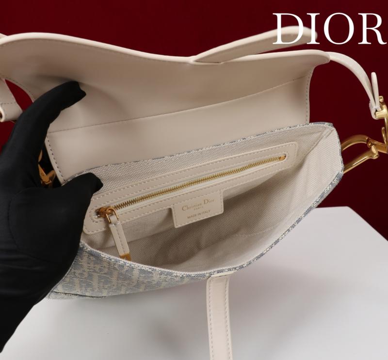 Dior Soft Saddle Bag with Strap M0466