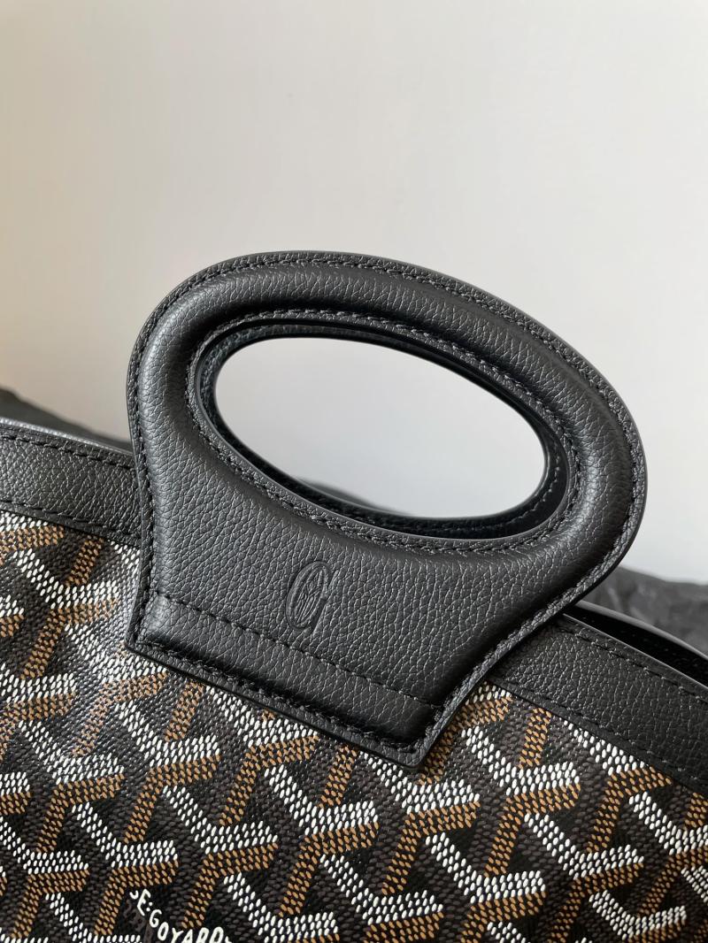 Goyard Beluga Mini Bag Black G6045