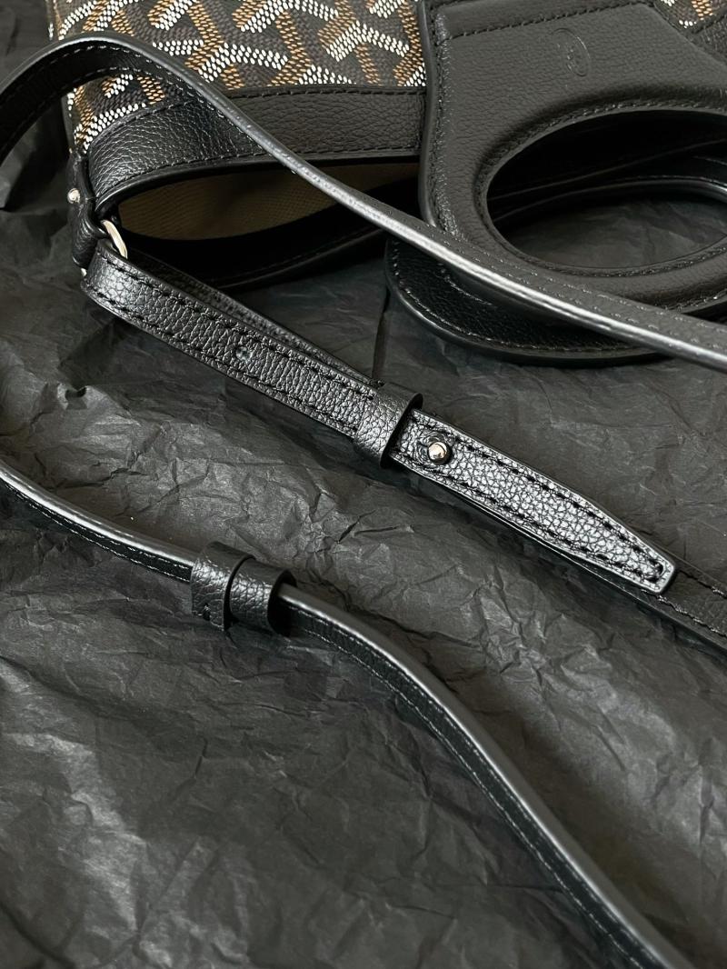 Goyard Beluga Mini Bag Black G6045