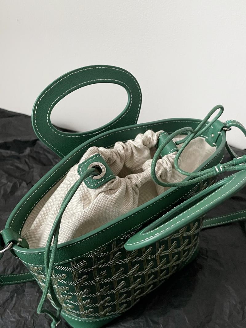 Goyard Beluga Mini Bag Green G6045
