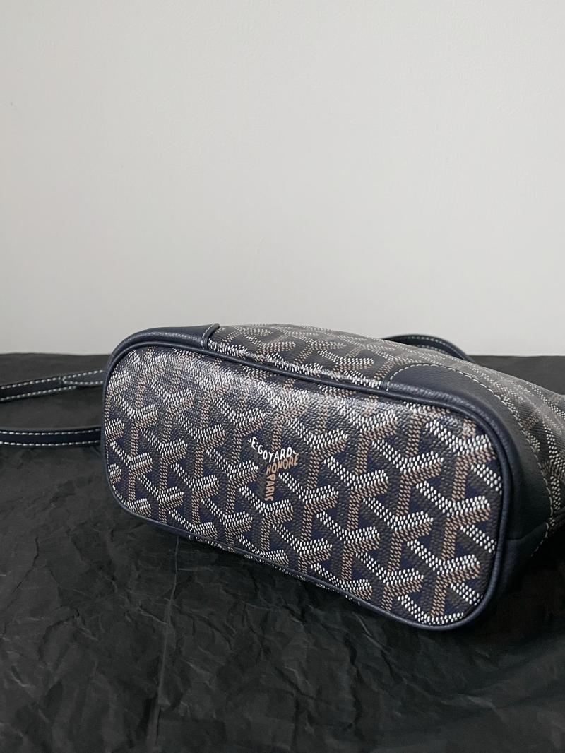 Goyard Beluga Mini Bag Navy G6045