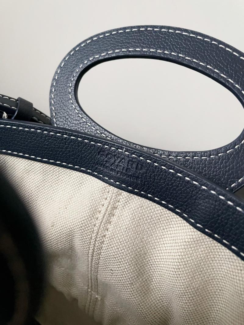 Goyard Beluga Mini Bag Navy G6045