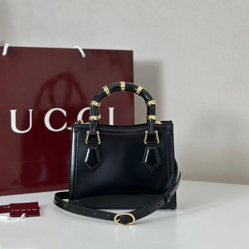 Gucci Diana small tote bag Black 832936