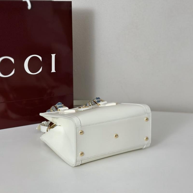 Gucci Diana small tote bag White 832936