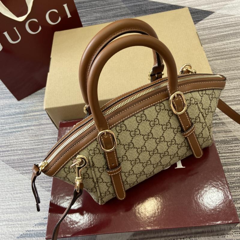 Gucci GG Emblem small top handle bag ‎839005