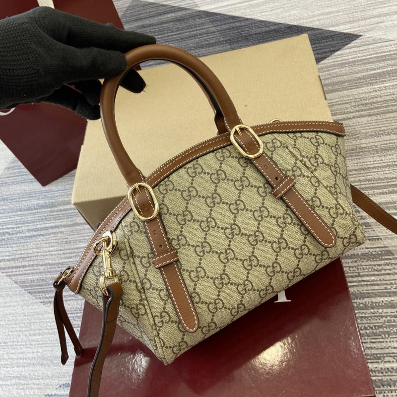 Gucci GG Emblem small top handle bag ‎839005