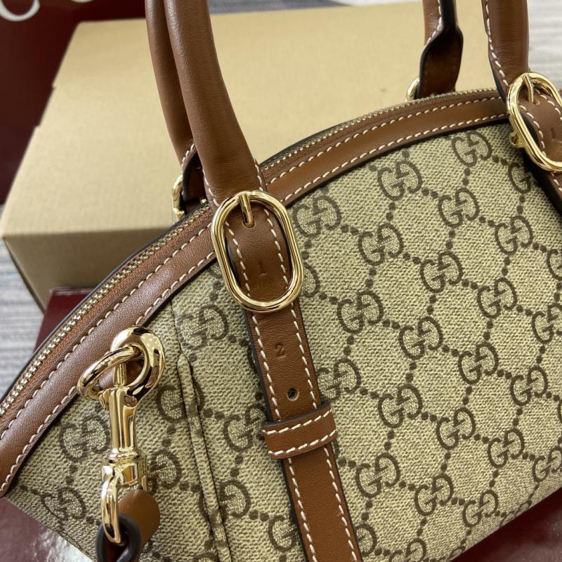 Gucci GG Emblem small top handle bag ‎839005