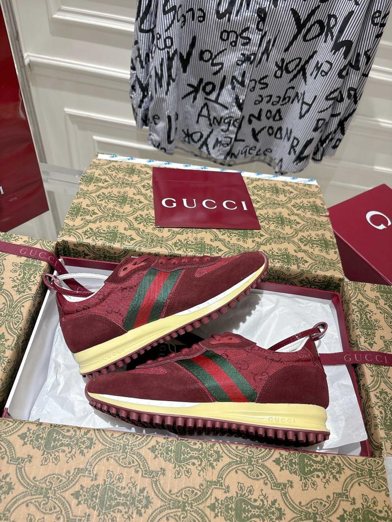 Gucci Sneakers SGS71401