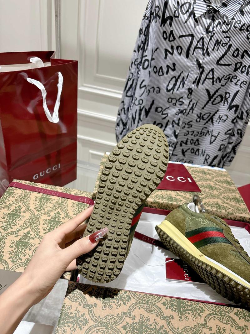Gucci Sneakers SGS71402