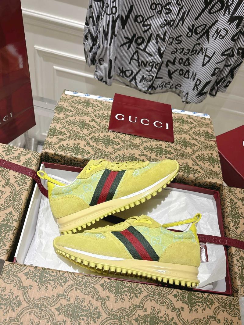Gucci Sneakers SGS71403