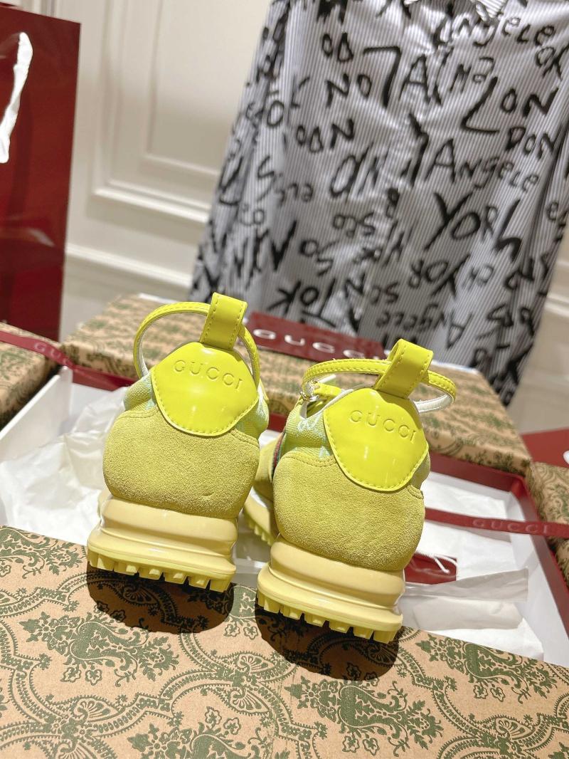 Gucci Sneakers SGS71403