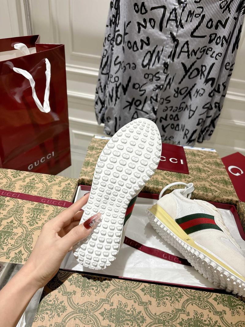 Gucci Sneakers SGS71404