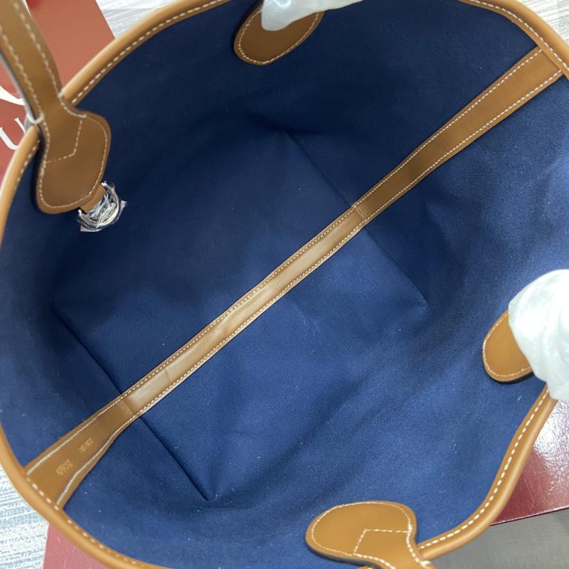 Gucci Totissima small tote bag 820496